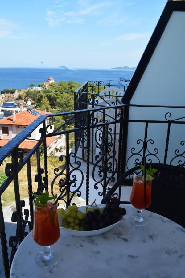 Lazaridis Luxury & Nea Roda